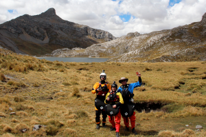 After paddling across Lago Acucocha we hiked to the source